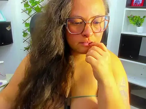 Chat XXX en directo de Sarah_Boobs_