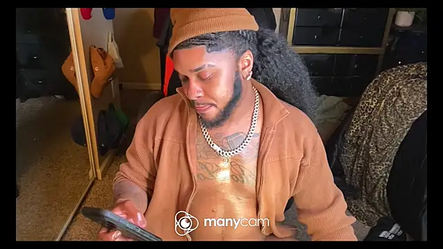 Pokazy przed kamerką – nikolovetm