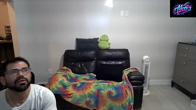 Chat XXX en directo de Zander823