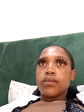 GoodinbedAfrican4's Live XXX Chat