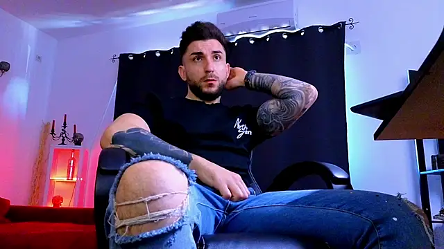 Chat XXX ao vivo de MightyAaron66