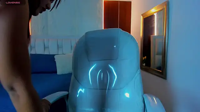 Chat +18 de Anita23__ ao vivo