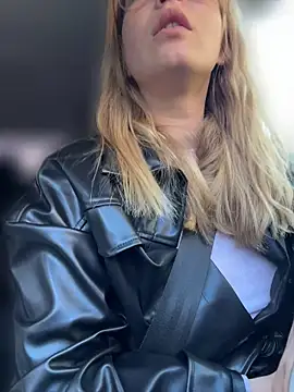 AnastasiaAniessのライブXXXチャット