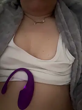 SweetMia36UKのウェブカメラショー