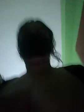 Aruna-1のライブXXXチャット