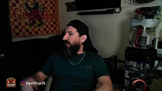 DevilPup75_ webkamerás műsora
