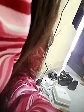 Miss__hotty: διαδικτυακό σόου στην κάμερα