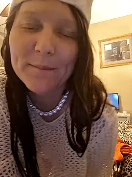 Mijaaaa12121: διαδικτυακό σόου στην κάμερα