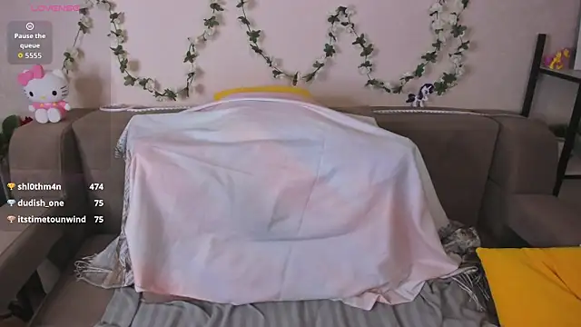 Lori_Bllossom লাইভ XXX চ্যাট