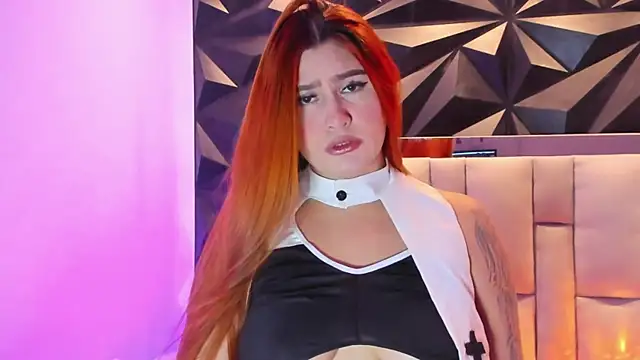 Chat XXX en directo de megan_whitee__