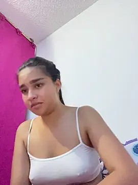 I_Samanthaa Adlı Modelin Canlı XXX Sohbeti