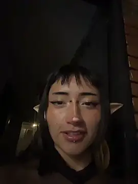 baby_akuma Adlı Modelin Canlı XXX Sohbeti