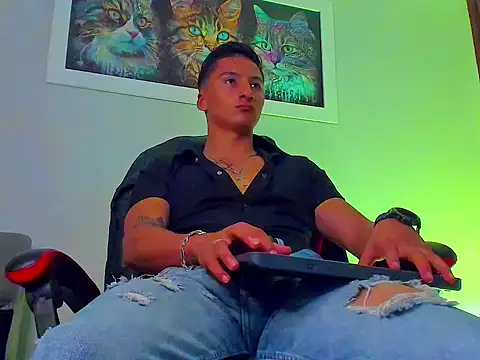 Dominus_Alpha webcam show