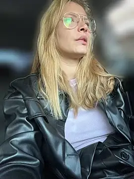 AnastasiaAniess 现场XXX聊天