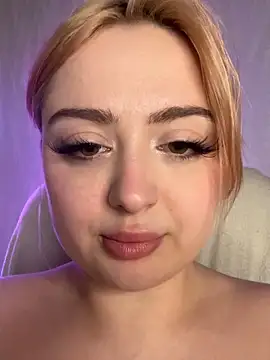 KellyMoors' Live XXX Chat