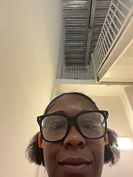 Chat +18 de TilaTotti ao vivo