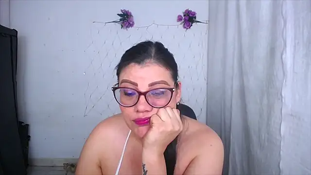 valeriasquirt Live XXX-Chat