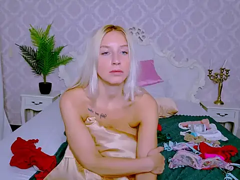 Kayleen_B: διαδικτυακό σόου στην κάμερα