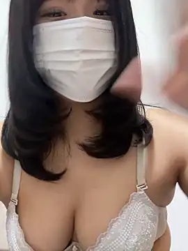 aina_ch_'s Webcam Show