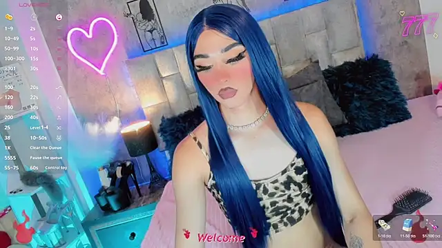 Baby_Aliz Show in webcam