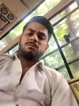 Chatroom XXX en direct de Stubborndesiboy