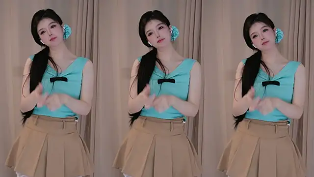 Cecily Chat XXX in diretta