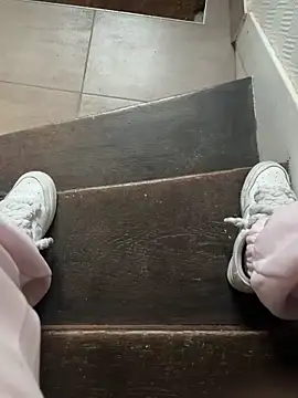 nanaisbackk's Live XXX Chat