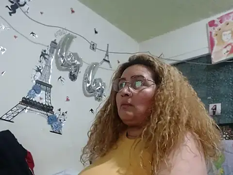 Chat XXX en directo de Perla1981--