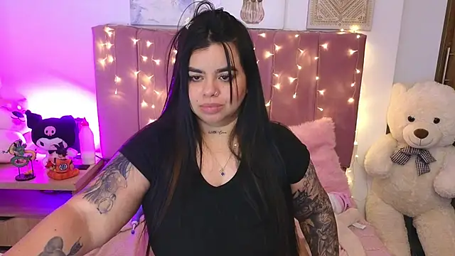 Živý XXX chat MiahJoness