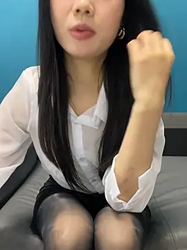 ZHJKS9988's Live XXX Chat