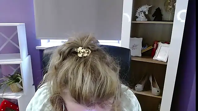 Zoey_Erotic Chat XXX in diretta