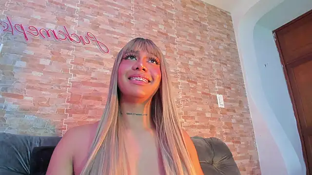 Dreams_Chloe 现场XXX聊天