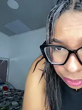 NataliaMillers Adlı Modelin Canlı XXX Sohbeti