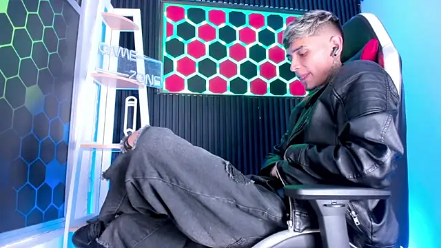 Max_Hader_ Chat XXX in diretta