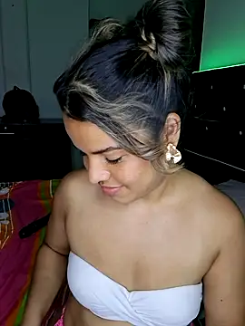 แชท XXX สดของ pamela_Tiny