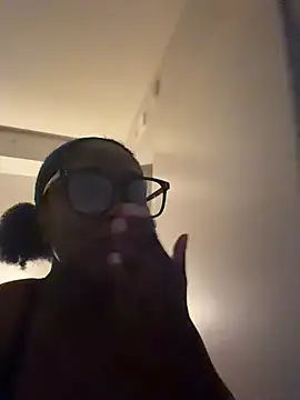 Онлайн чат XXX TilaTotti