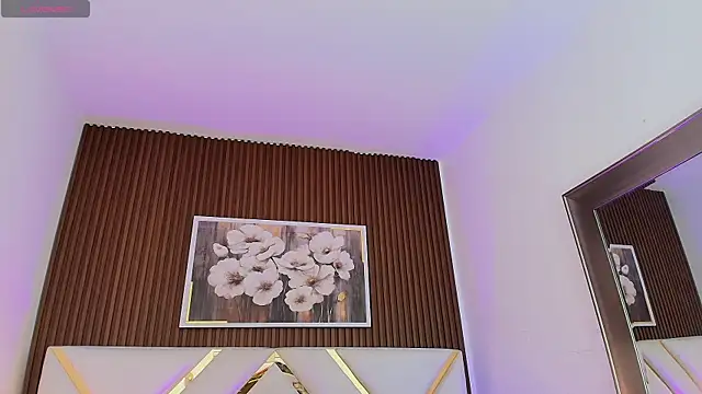 Emelie_Ch1 – Live XXX-chat