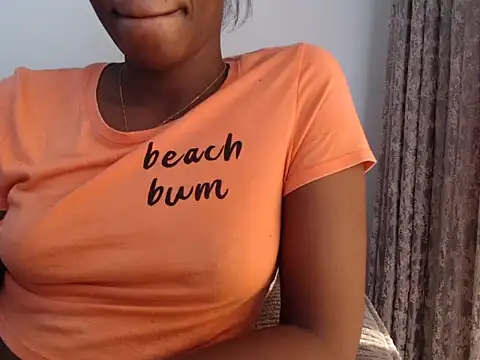 Chat +18 de black___ghodess ao vivo