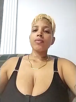 Chat +18 de Dirty_Zoe ao vivo