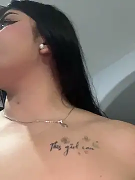 Kariina__69's Live XXX Chat