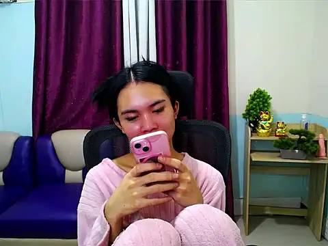 Вебкам-шоу devine_goddess