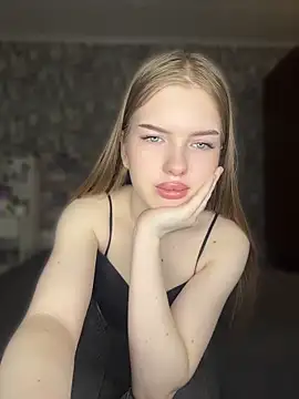 KayShaw Chat XXX in diretta