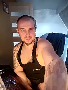 Foxyshaved's Live XXX Chat