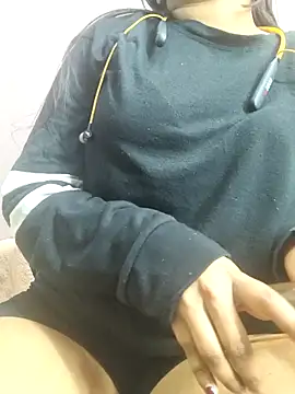 Ananya_34のライブXXXチャット