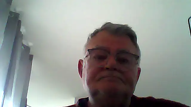 oura – webcam-show