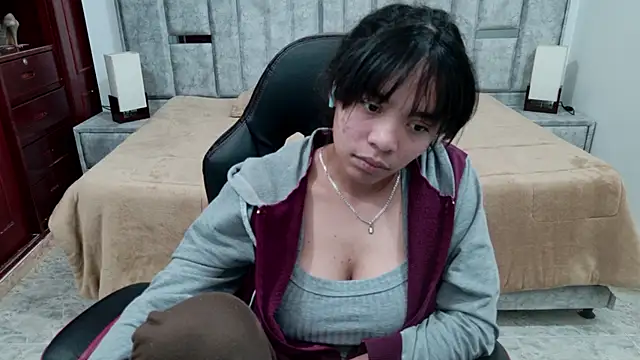 Živý XXX chat laureentt_