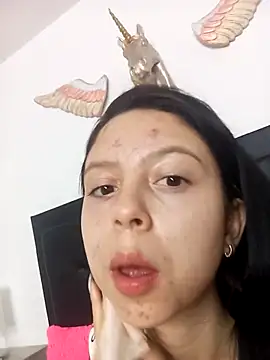 Chat +18 de Natalye_23 ao vivo