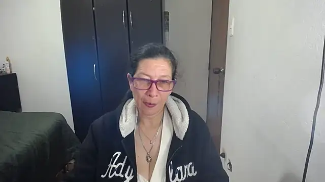 latin49 现场XXX聊天