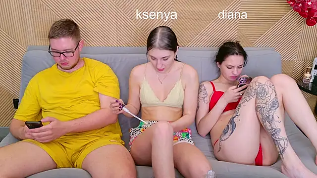 Ksennyのウェブカメラショー