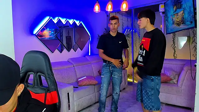 Houseofwarrios Live XXX-Chat